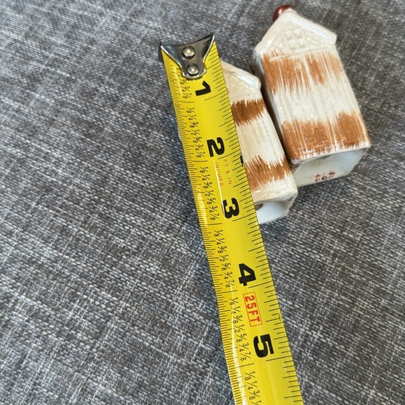 Vintage Ceramic Outhouse Salt and Pepper Shakers “I'm Fulla S, I’m Fulla P” - Picture 12 of 13